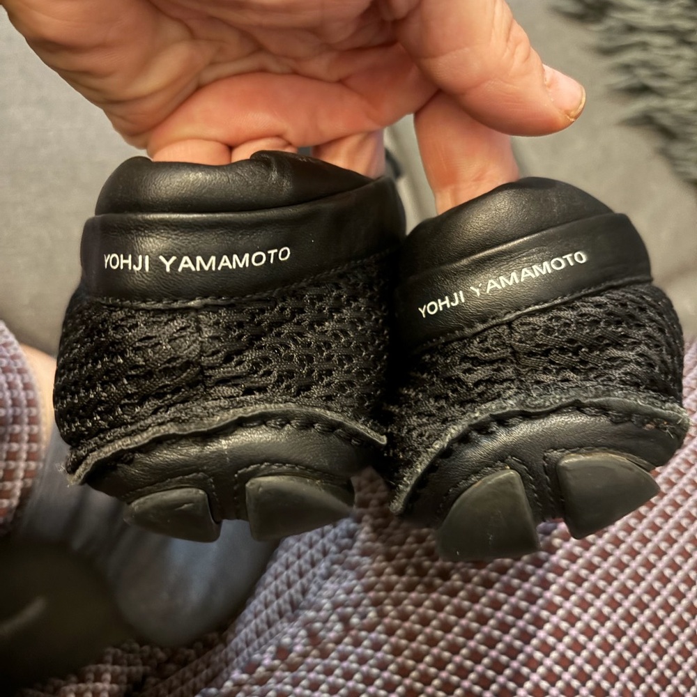 Yohji Yamamoto Textured Black Footwear